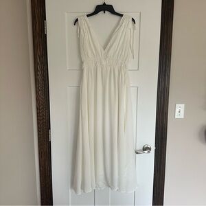Magnolia Boutique Ivory Maxi Dress - worn once